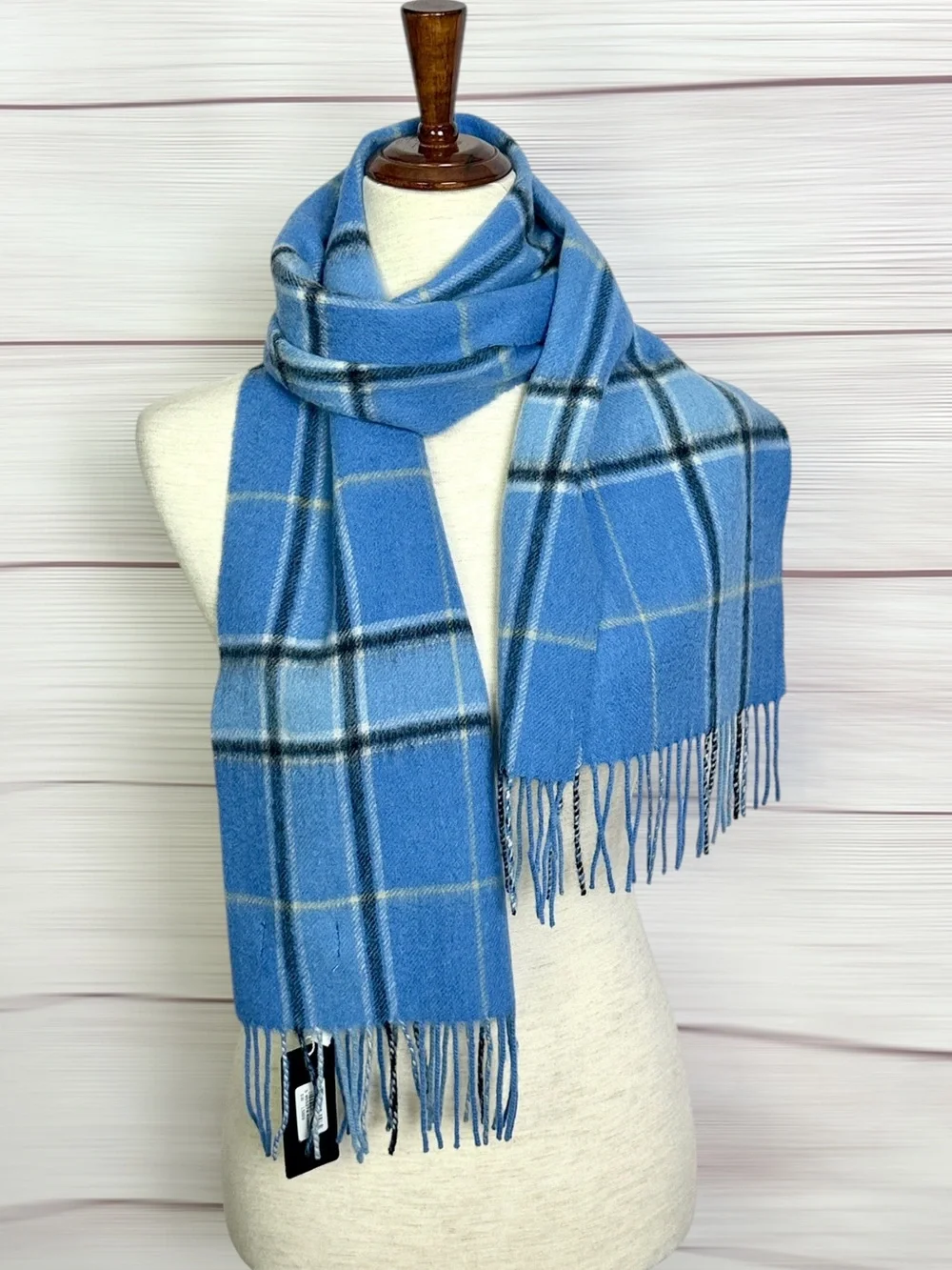 NWT Shepherds Land Lambswool Blue Tartan Plaid Fringe Scarf Women's Men's